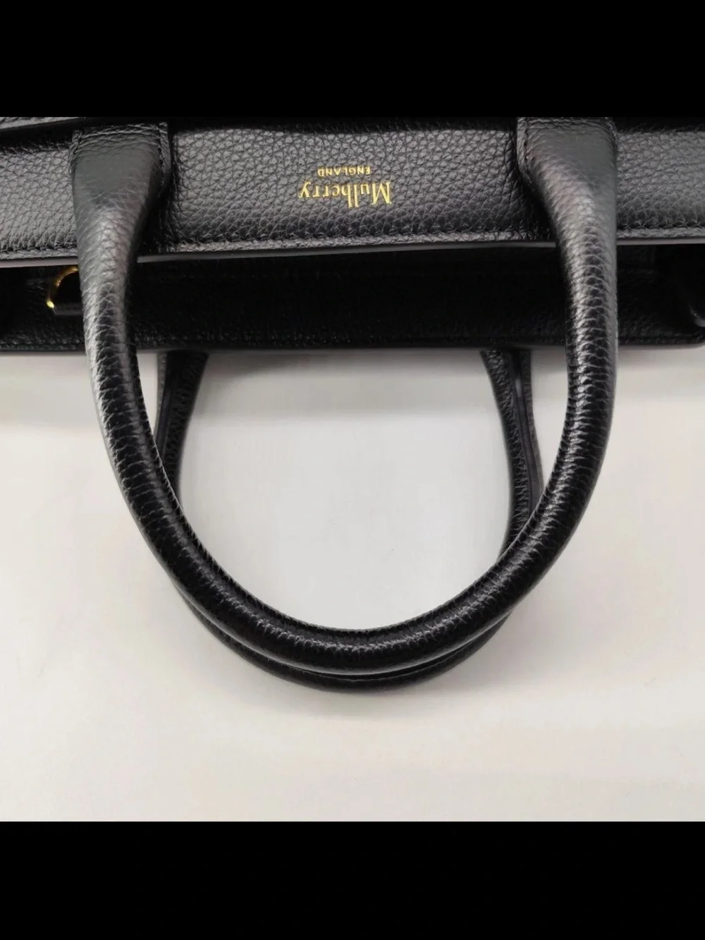 Mulberry structured pebbled